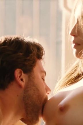 Photographer Liv Wild Occupies Seth&#039;s Cock - Eroticax