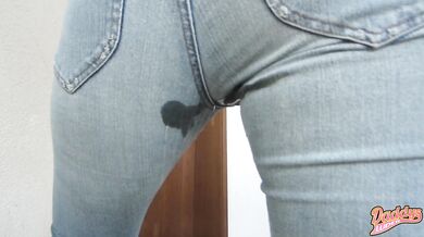 Blonde German daddy's little slut soaks her jeans in piss