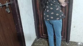 Sister in law ko bathroom me pakad ke jabar dasti land muh me dala