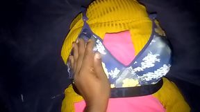 Bra Is Carrie to