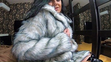 MilfyCalla compilation - Fetish sex, blow-jobs and rough sex while wearing sexy fur coats -5-
