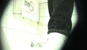 asian toilet pissing pussy 240p 400k 174598271