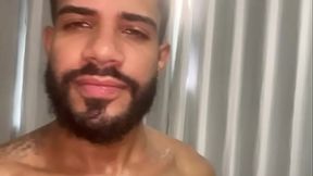 No Ch&atilde_o da SALA ele empinou o rab&atilde_o e eu ENCHI DE LEITE AT&Eacute_ ELE COLOCAR PRA FORA