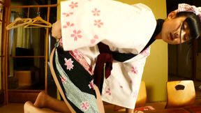 Bashful Hot Springs Excursion: Undressed Innocence - Hinano Kamisaka