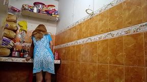 Que cansancio, cocinar para todos y quien me atiende a mi?, mi marido dice que me va a engreir y resulta que me termin&oacute_ follandome, yo cocine pero el me termin&oacute_ comiendo