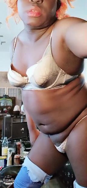 Anoniema Rose - Dutch orange Booty slut