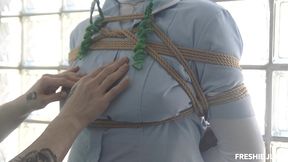 practical medicine! fisting with moe rayna