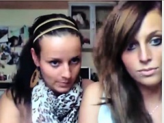 Girls Fool Around On Cam And Flash Goodies