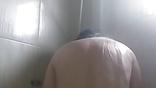 Klip solo buatan sendiri dari gadis gay Asia amatir yang disodomi.