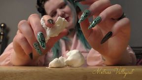 Giant Mx Valleycat Clay Squeezing