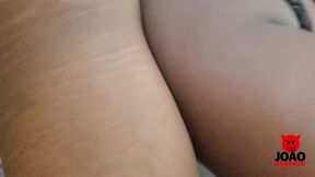 garota pretinha nao quis dar o cuzinho mas pediu pra fuder forte na bucetinha e foi embora toda assada