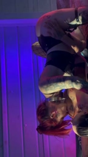 Elle on l’air bien chaude