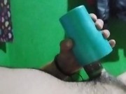 Follando una vagina artificial