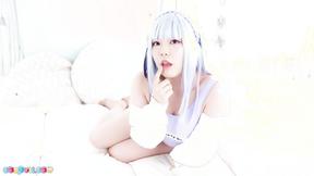 ”Teasing professional Natsumi Hayakawa flashes a muff”