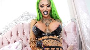 mia maffia leaking cum whilst riding a bwc