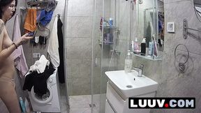 LUUV. A tattooed girl accidentally streams her shower to her followers