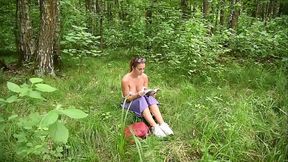 18 y.o. Made a pornnvideo in the forest for her lover'_s birthday!