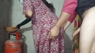 Soție de 18 ani, o asiatică, futută anal