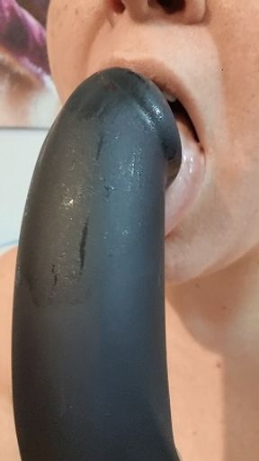 Dildo BJ