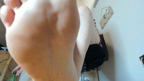 Enamel feet and soles dirty with dust 1080HD