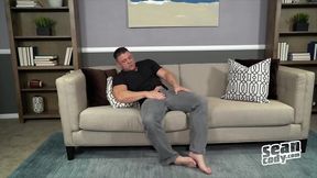 Dougie Shows Off Massive Dick in Fit Solo Hunk Performance