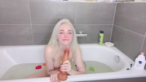 Bathing with My Big Dildo: Spitting, Tittfuck and Deepthroat