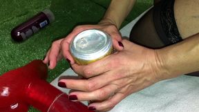 depois de destruir minhas pregas com uma tora de 40cm decidi acabar o estrago enfiando uma lata de cerveja gigante. voce nao vai acreditar no que aconteceu com minhas pregas.