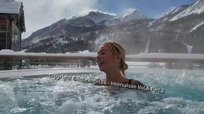 littleangel84 - pipe rapide dans les vestiaire et baise matinale a la montagne