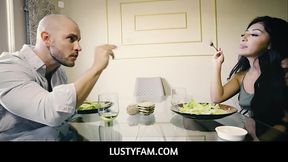 LustyFam  -  Things My Sorority Taught Me - Roxanne , Binky Beaz
