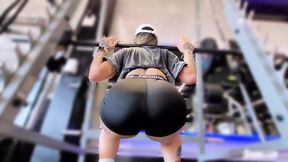 Stepbrother gets surprise oral&#x1F61C; sex from fit stepsister after gym session