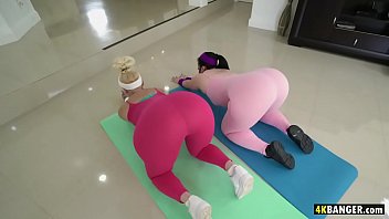 Big Booty Yoga Sluts Take Instructor&#039_s BWC - Virgo Peridot, Alexis Andrews