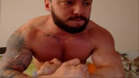 Sacha G Hot Flexing Show