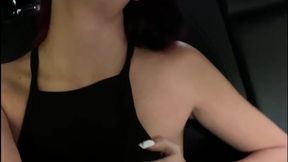 Sexy Colombian girl sends nudes from Uber ride