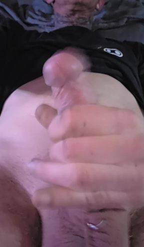 Stepdad jerks off while watching porn