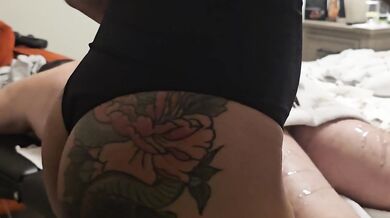Hot Tattooed Masseuse Squeezes Gushing Happy Ending Load