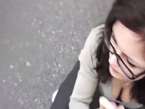 amateur brunette suck & swallow in street