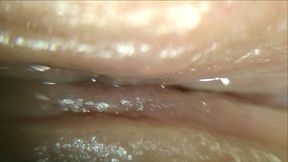 my juicy pink lips in an ambient macro view video :)