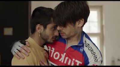 Gay chaps are making out and shag in this hot gay video