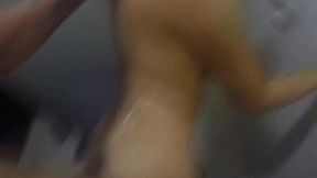 me pegou com no chuveiro e deu leite na boca