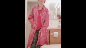 Pink robe Bathroom Peeper WMV