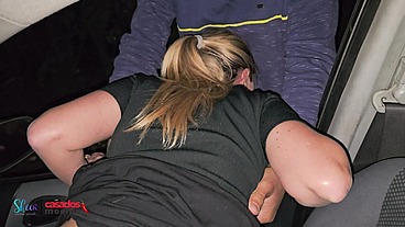 Dogging com 3 estranhos e o corno