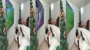 mi primamastra se calienta viendo el partido de espana vs japon le encanta tocarse la concha y el culo 3