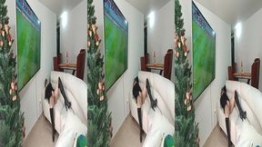 mi primamastra se calienta viendo el partido de espana vs japon le encanta tocarse la concha y el culo 3