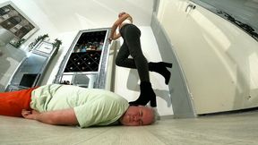 Danielle's New Head Trampling Boots FLOOR CAM (4K)