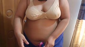 Desi Hot Aunty Fucked by Stranger Guy in Hotel Room