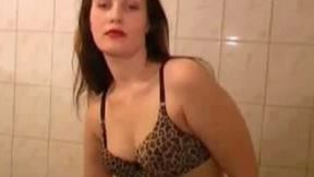 Kinky amateur brunette called Andy would love to pee in the shower