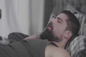 Muscled twink boy pounded by big cock daddy