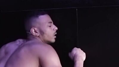 Riley Mitchel & Zario Travezz are fucking inside the club toilet