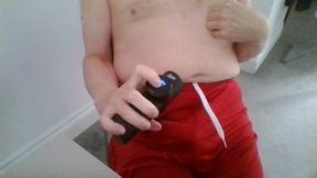 Wank in red shorts