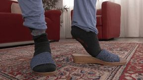 Evening comfort, morning chill – Fatima and her favorite socks ( FOOTFETISH )